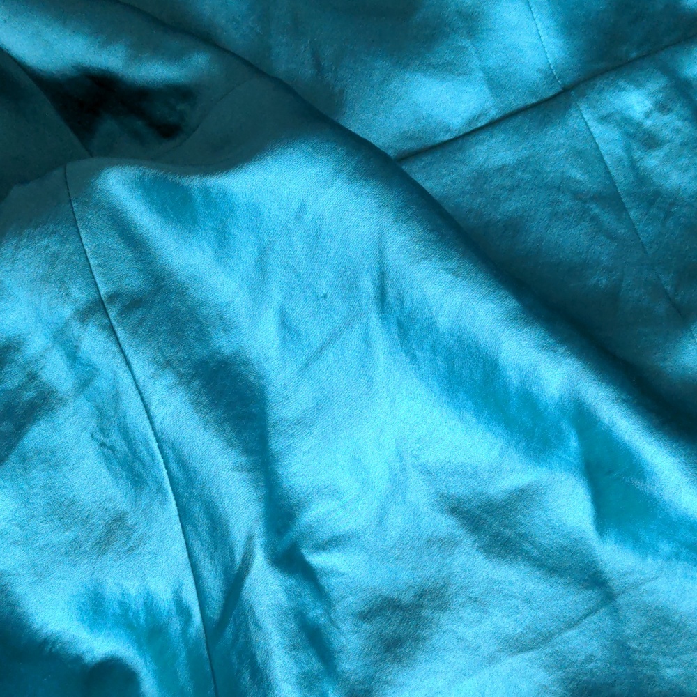 Nexx Turquoise 100% Silk Camisole Blouse with Black Lace V Neck - Picture 4 of 4